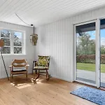 펜션 Gravers - 150m From The Sea By Interhome *